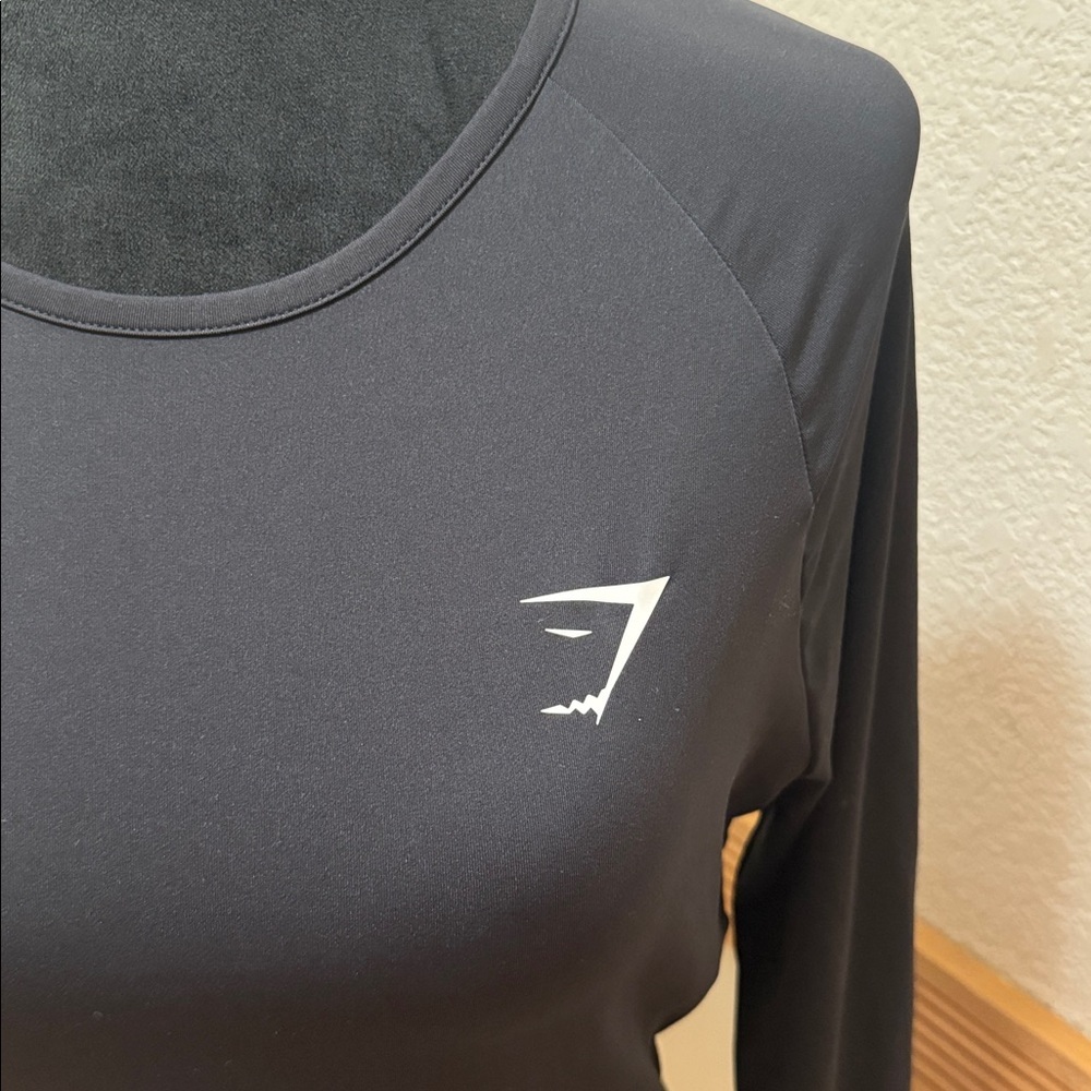 Gymshark athletic Black Long Sleeve Women's Crop Top Size S - Picture 4 of 10